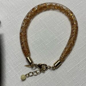 Avon NEW Gold-Toned Bracelet. Wishing Dust Sparkle Bracelet. Gold.